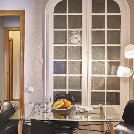 Bebarceloner Sants Apartments- 3 Bedroom Exterior photo