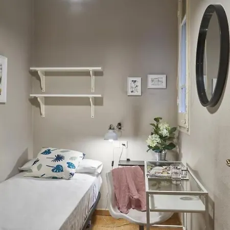 Bebarceloner Sants Apartments- 3 Bedroom Exterior photo