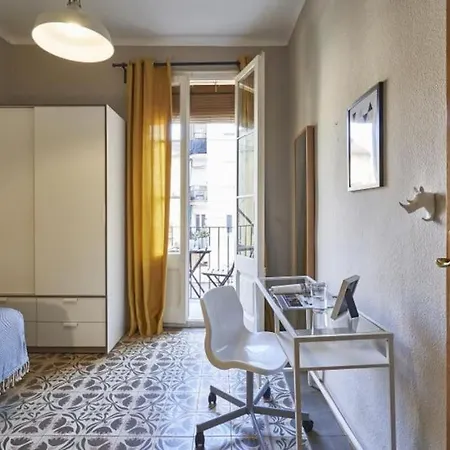 Bebarceloner Sants Apartments- 3 Bedroom Exterior photo
